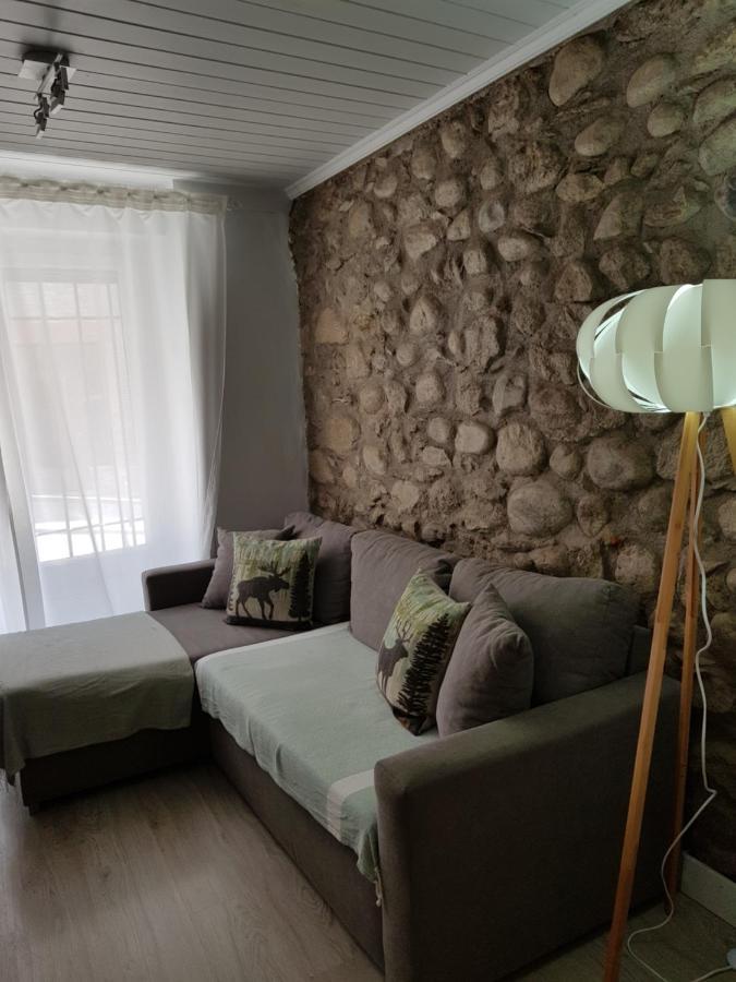 Abat Oliba Apartment ปุจเซร์ดา ภายนอก รูปภาพ